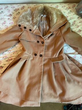Women's Camel Faux-Fur Collar Coat